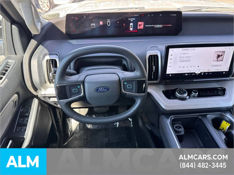 2025 Ford Expedition MAX Active
