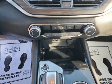 2024 Nissan Altima 2.5 SV