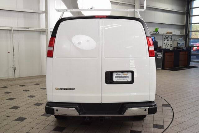 2025 Chevrolet Express 2500