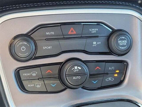 2022 Dodge Challenger SXT