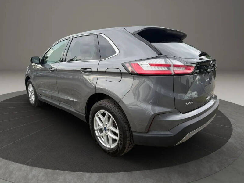2022 Ford Edge