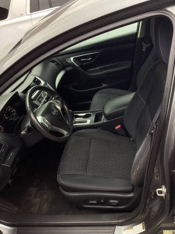 2017 Nissan Altima 2.5 SV