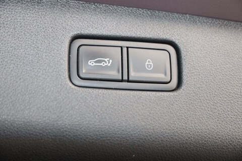 2022 Genesis GV70 2.5T Standard