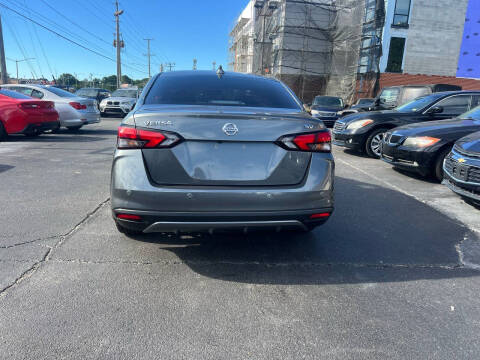 2021 Nissan Versa SV