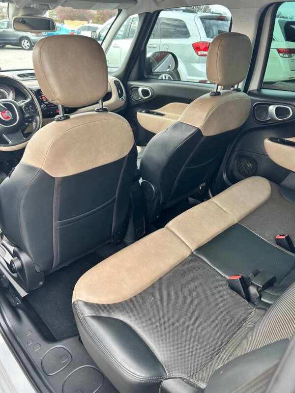 2015 FIAT 500L Lounge photo 9