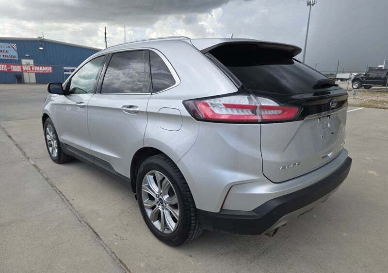 2019 Ford Edge Titanium
