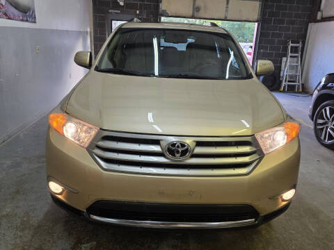 2013 Toyota Highlander SE