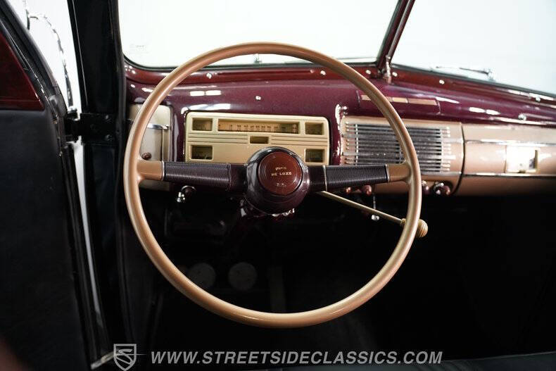 1940 Ford Deluxe