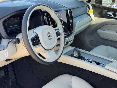 2025 Volvo XC60 T8 Plus Dark Theme