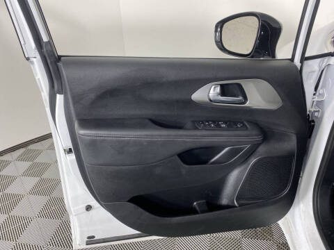 2024 Chrysler Pacifica Touring