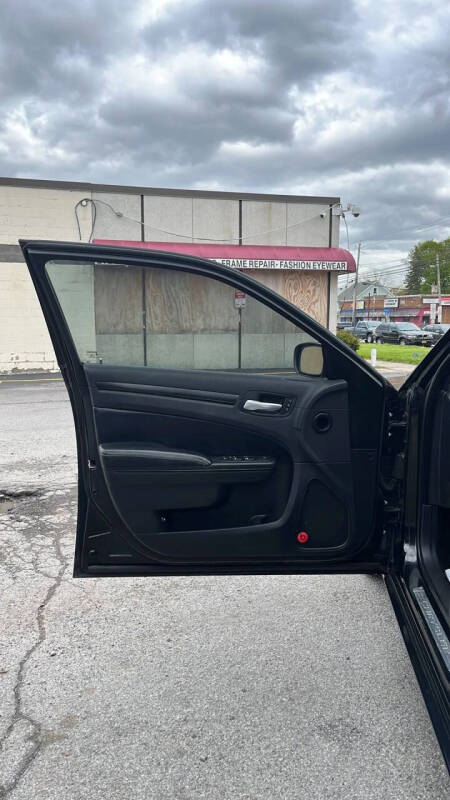 2012 Chrysler 300
