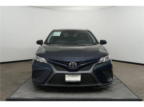 2020 Toyota Camry SE