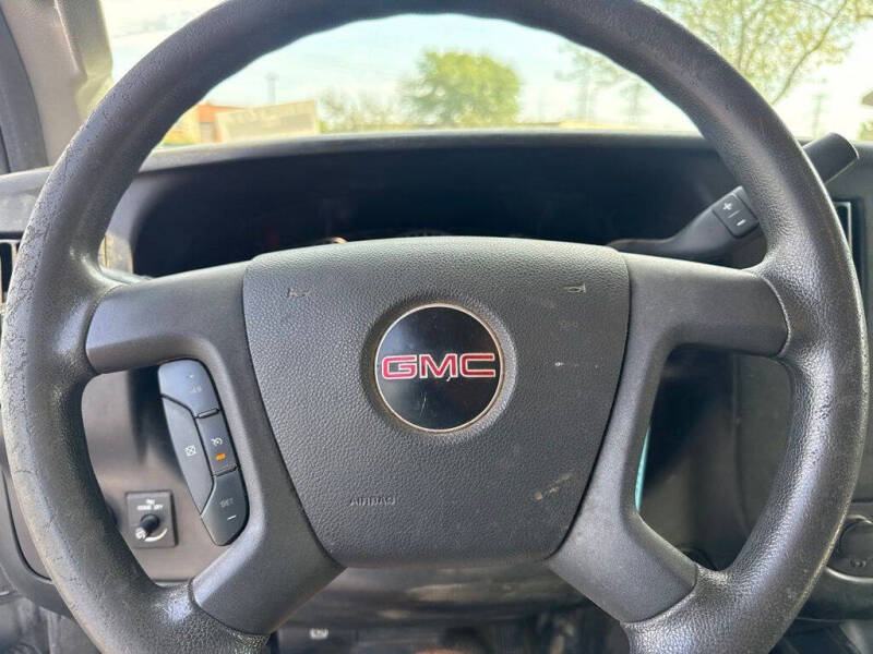 2017 GMC Savana 2500