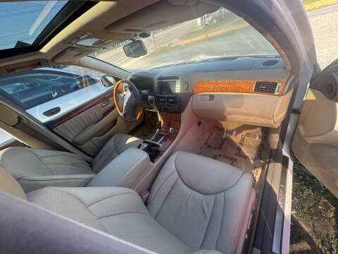 2004 Lexus LS 430