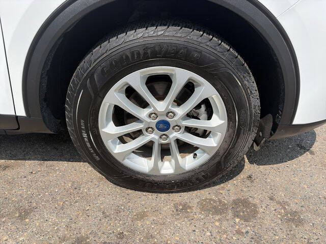 2020 Ford Escape SE