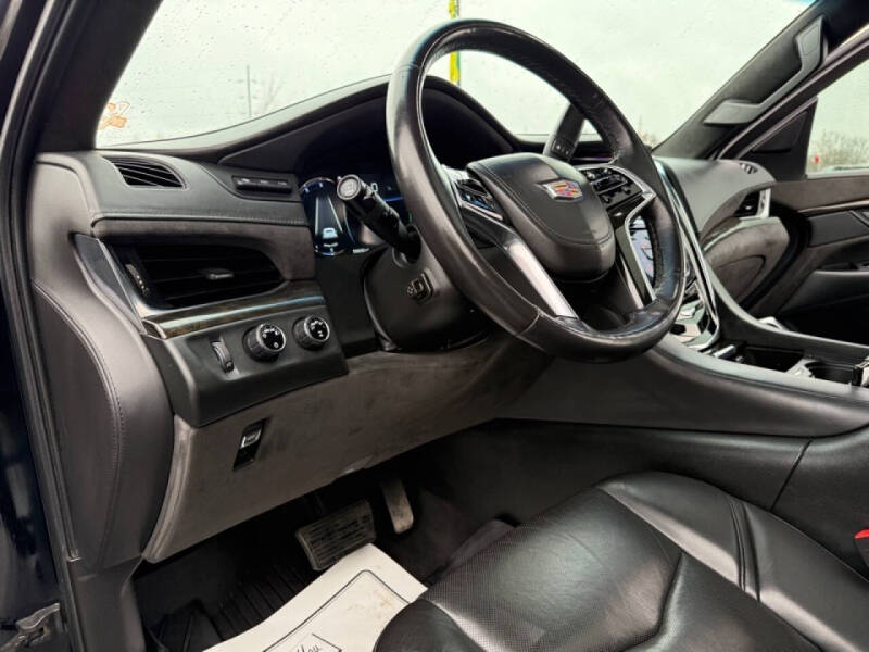 2018 Cadillac Escalade Platinum