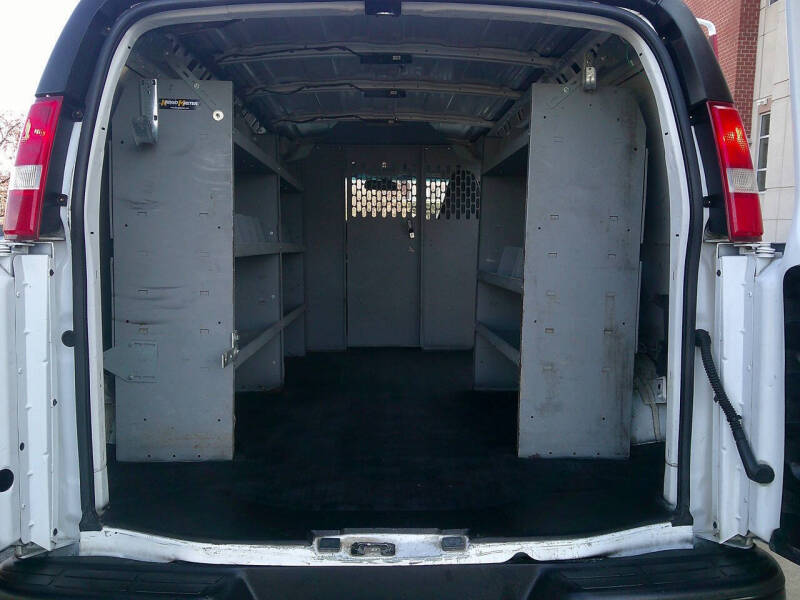 2017 Chevrolet Express 2500