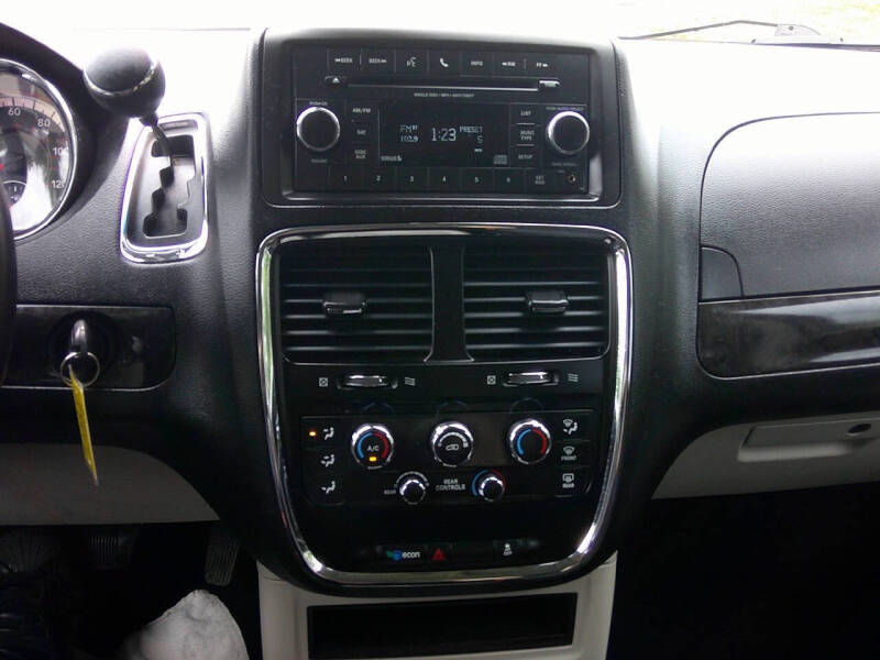 2015 Dodge Grand Caravan SE