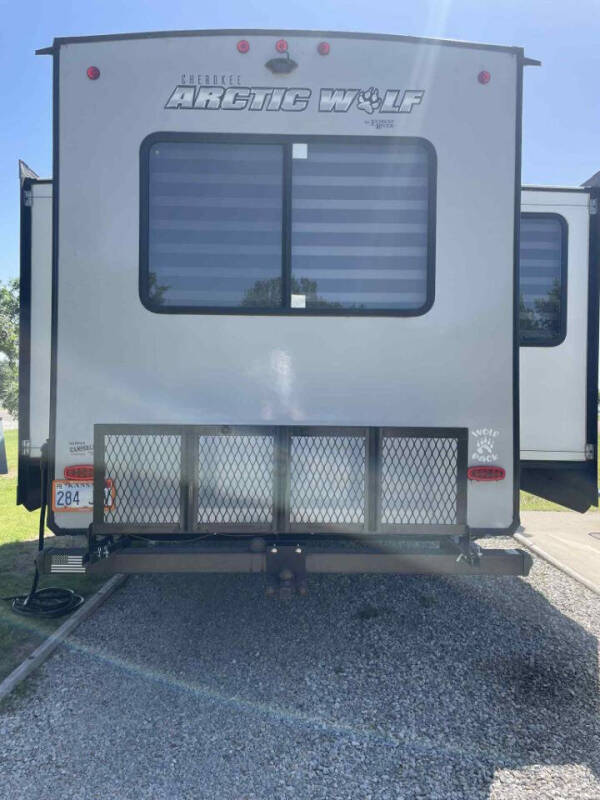 2022 Forest River ARCTIC WOLF