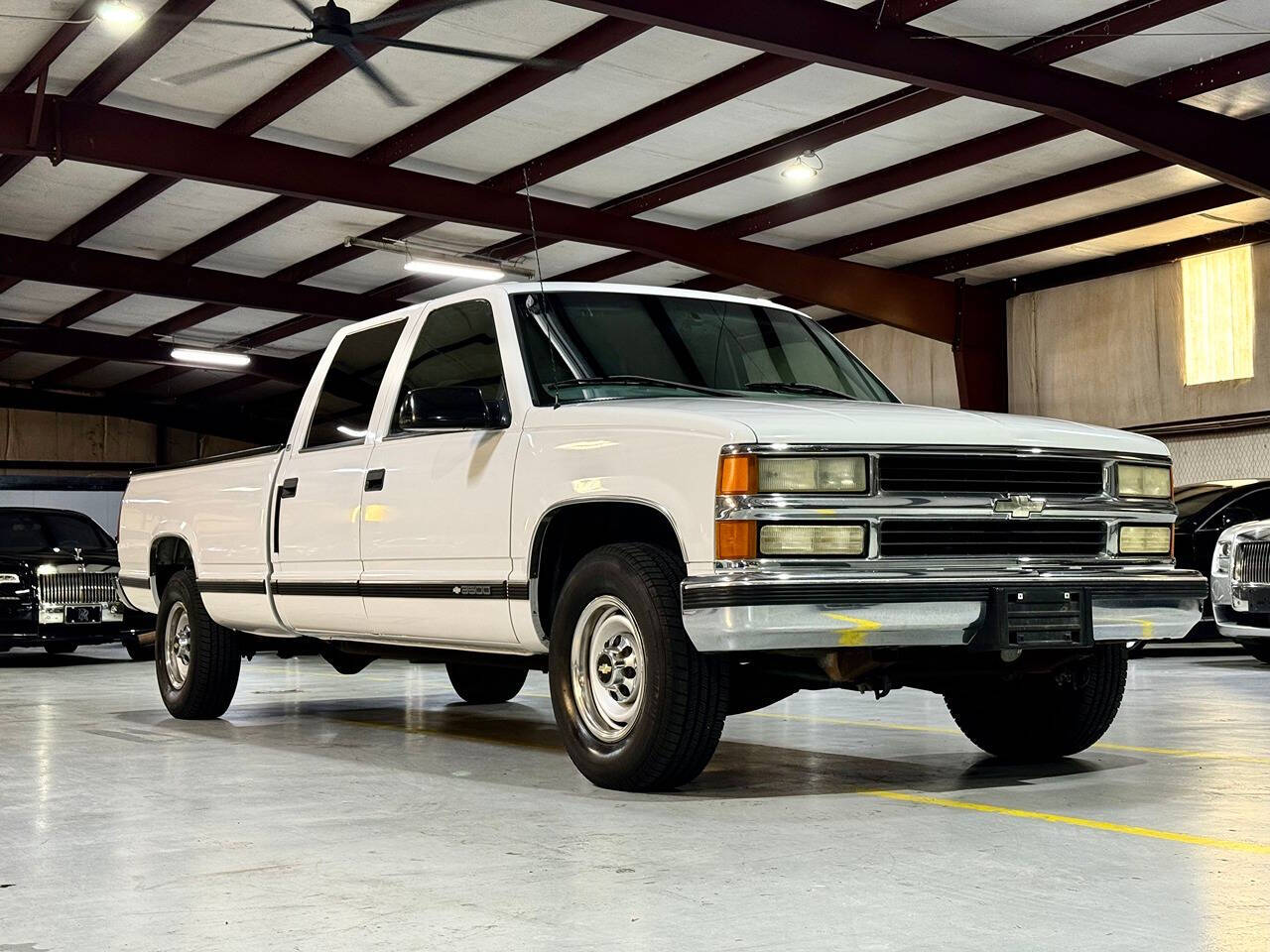 2000 Chevrolet C/K 3500 Series for sale at Carnival Car Company in Victoria, TX