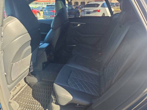 2022 Audi SQ8 4.0T quattro Prestige