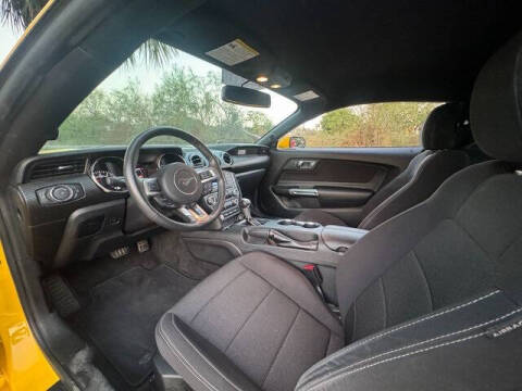 2017 Ford Mustang V6