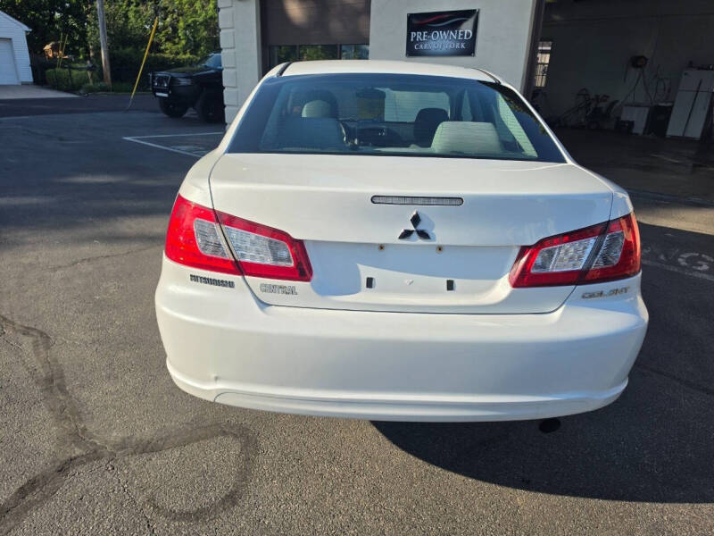 2011 Mitsubishi Galant SE