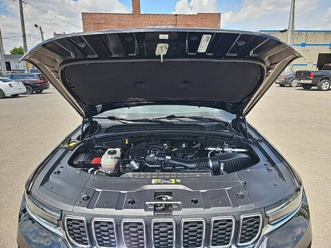 2023 Jeep Grand Cherokee Laredo