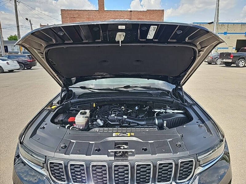 2023 Jeep Grand Cherokee Laredo