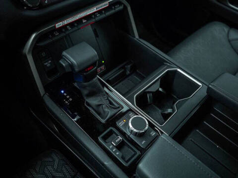 2025 Toyota Tundra Limited HV