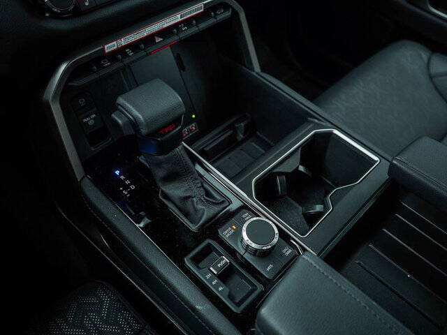 2025 Toyota Tundra Limited HV