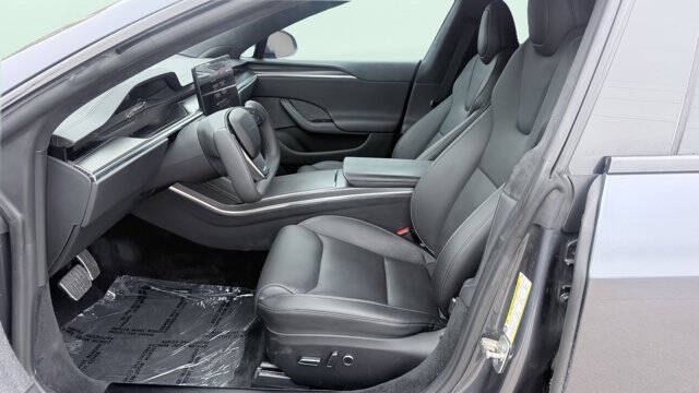 2022 Tesla Model S Plaid