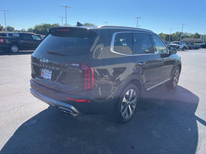 2022 Kia Telluride S