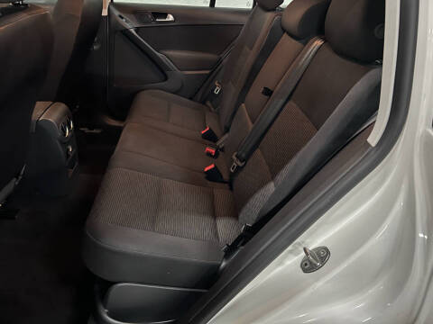 2014 Volkswagen Tiguan SE