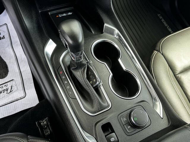 2022 Chevrolet Traverse LT Leather