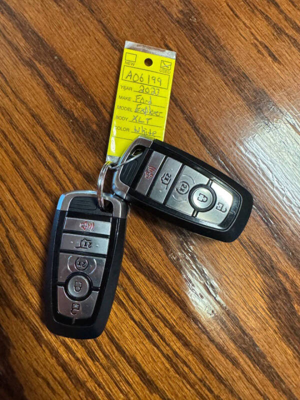 2023 Ford Explorer XLT