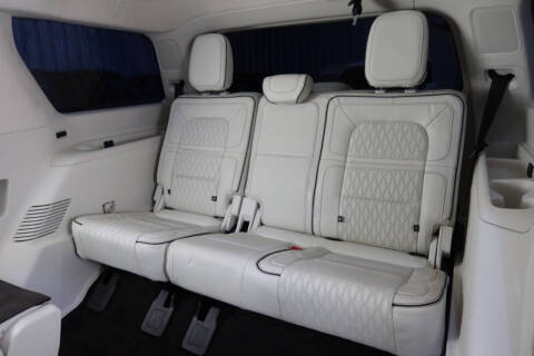 2022 Lincoln Navigator Black Label