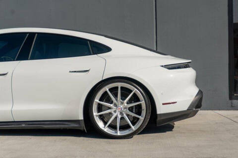 2020 Porsche Taycan Turbo