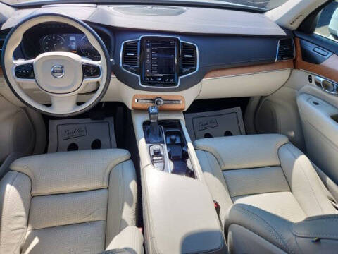 2020 Volvo XC90 T6 Inscription 6-Passenger