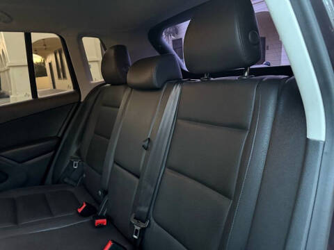 2016 Volkswagen Tiguan 2.0T SE