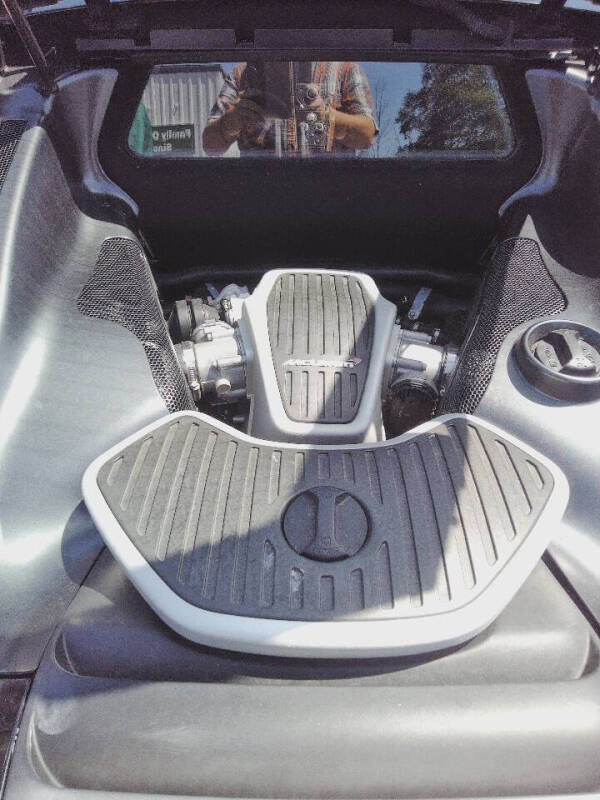 2012 McLaren MP4-12C