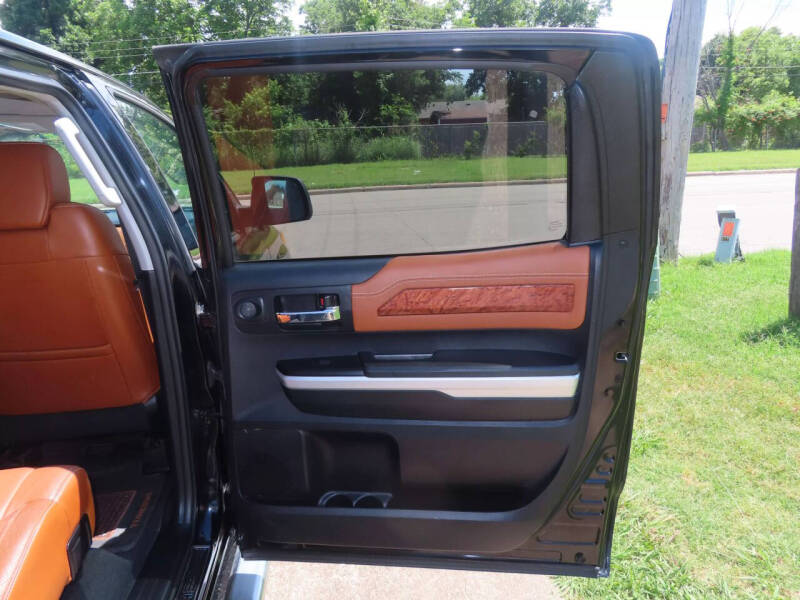 2014 Toyota Tundra Platinum