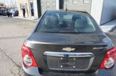 2016 Chevrolet Sonic LT Auto