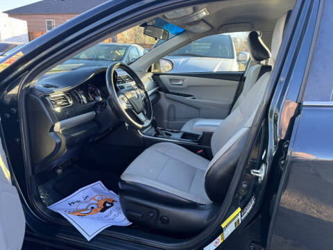 2016 Toyota Camry SE