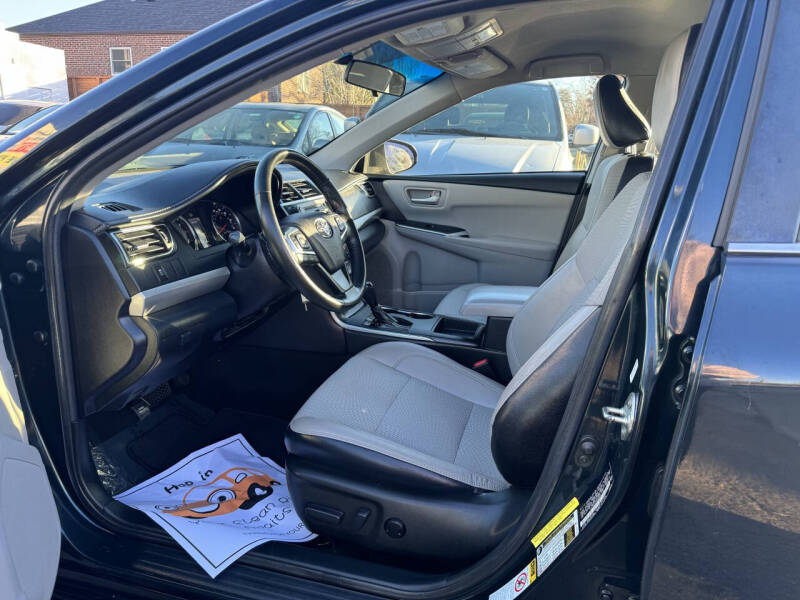 2016 Toyota Camry SE