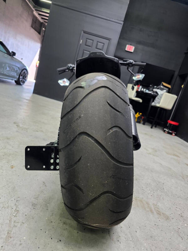 2020 Harley-Davidson Custom