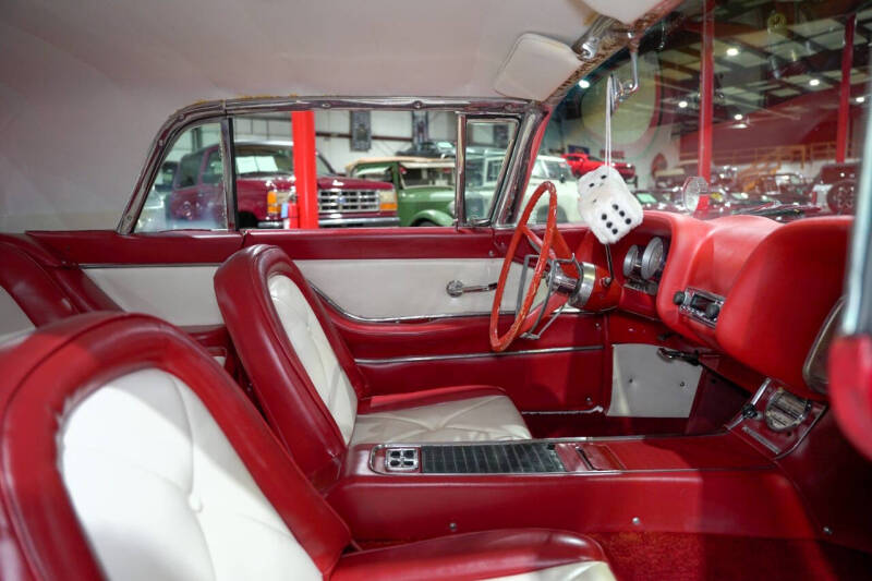 1959 Ford Thunderbird