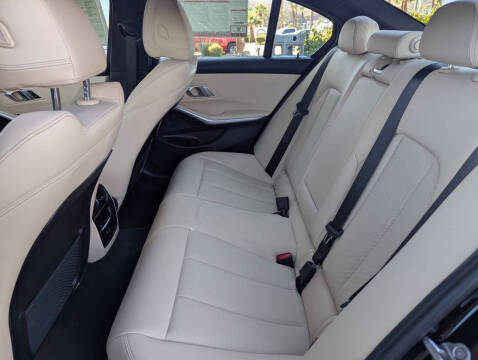 2023 BMW 3 Series 330e