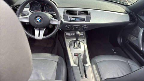2003 BMW Z4 2.5i