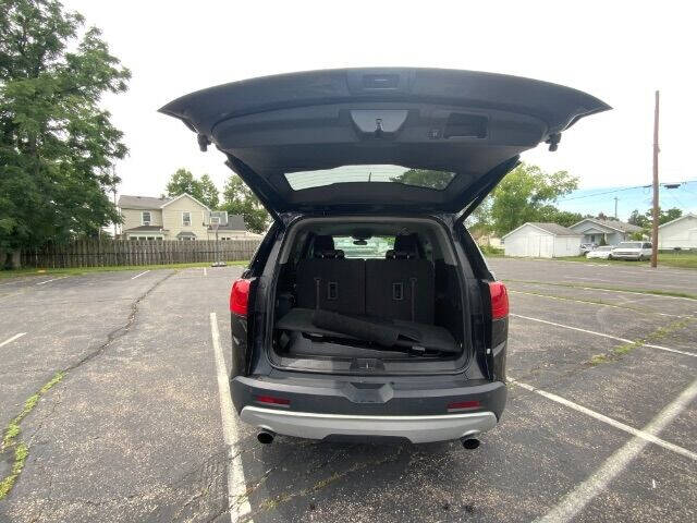 2017 GMC Acadia SLT-1